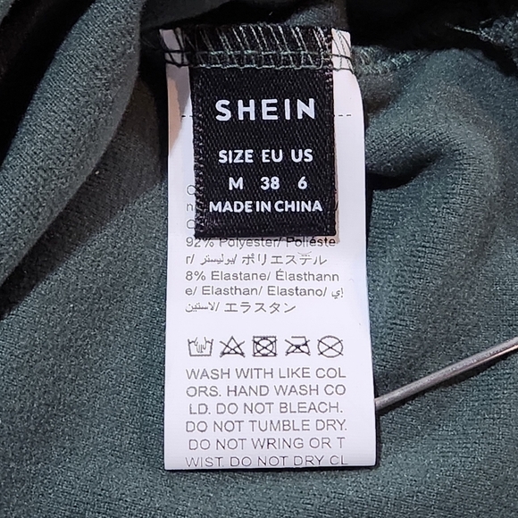 SHEIN Women's Dark Green Oversized Batwing Sleeve Soft Fleece Tee Size Medium - Picture 6 of 7